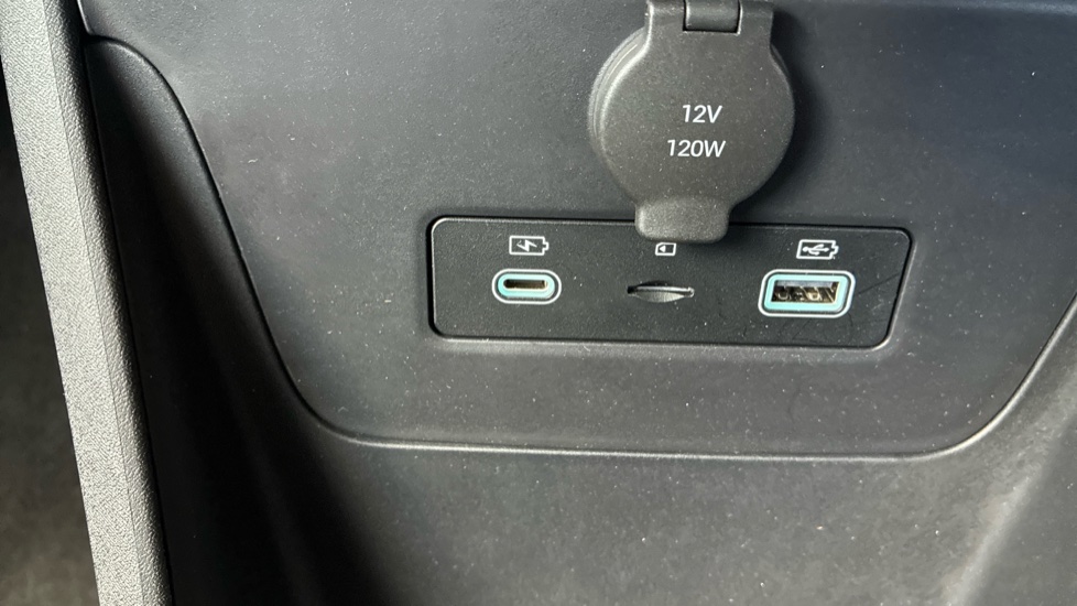 BYD Dolphin Surf 65kW Boost 43kWh 5dr Auto Electric Hatchback - Image 22