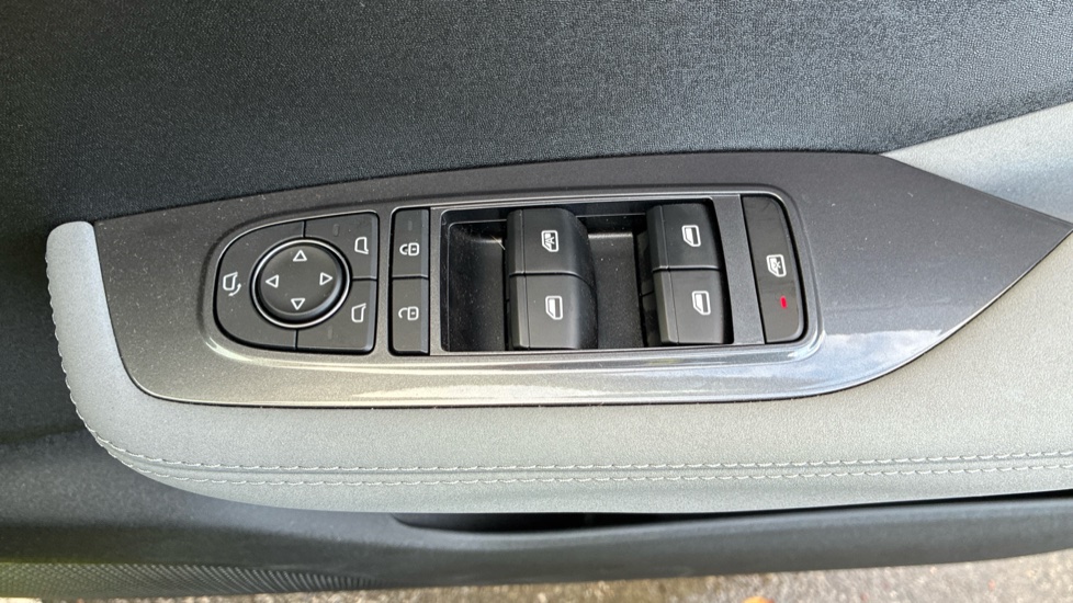 BYD Dolphin Surf 65kW Boost 43kWh 5dr Auto Electric Hatchback - Image 29