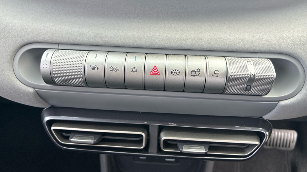 BYD Dolphin Surf 115kW Comfort 43kWh 5dr Auto Electric Hatchback - Image 23