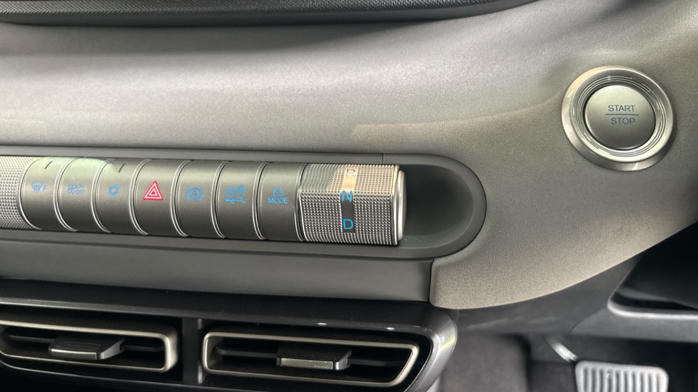 BYD Dolphin Surf 115kW Comfort 43kWh 5dr Auto Electric Hatchback - Image 13