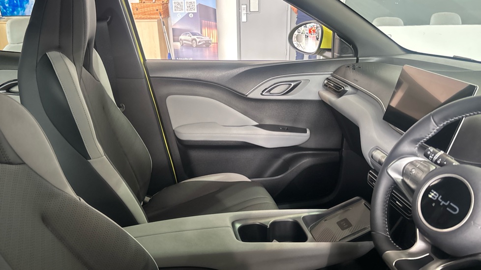 BYD Dolphin Surf 115kW Comfort 43kWh 5dr Auto Electric Hatchback - Image 14