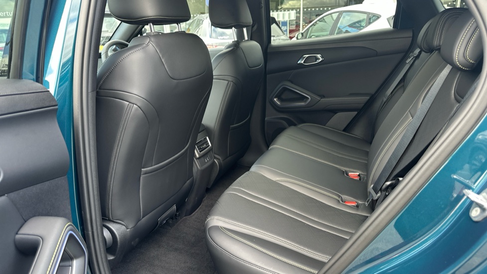 BYD Atto 2 1.5 DM-i 212 Boost 5dr Auto Hatchback - Image 16