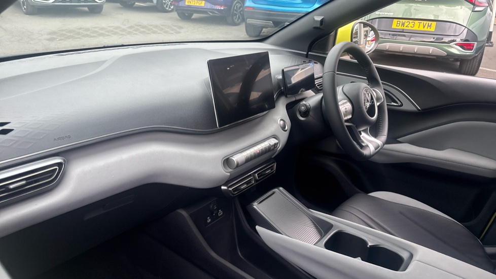 BYD Dolphin Surf 65kW Boost 43kWh 5dr Auto Electric Hatchback - Image 9