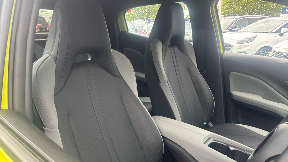 BYD Dolphin Surf 65kW Boost 43kWh 5dr Auto Electric Hatchback - Image 15