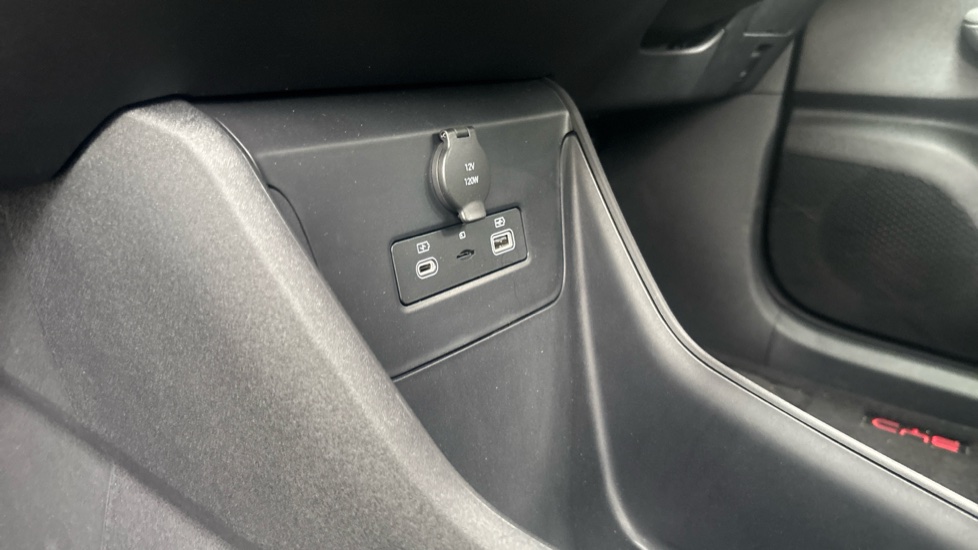 BYD Dolphin Surf 65kW Boost 43kWh 5dr Auto Electric Hatchback - Image 25
