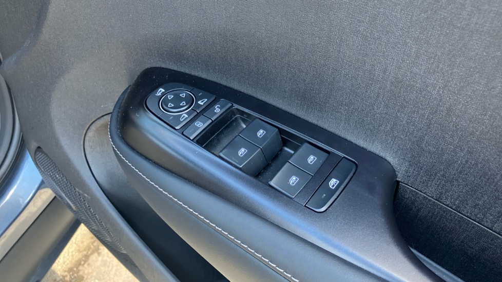 BYD Dolphin 150kW Comfort 60.4kWh Auto Electric Hatchback - Image 30