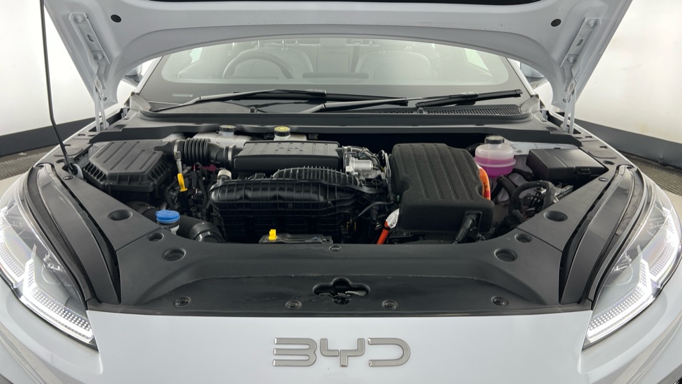 BYD Seal 6 1.5 DM-i Boost 4dr e-CVT Saloon - Image 21