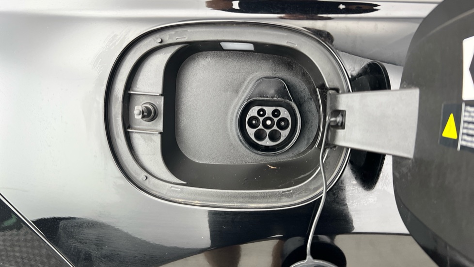 BYD Seal 6 1.5 DM-i Boost 5dr e-CVT Estate - Image 20