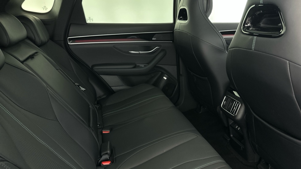 BYD Seal U 1.5 DM-i Boost 5dr Auto Estate - Image 12