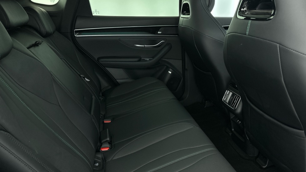 BYD Seal U 1.5 DM-i Boost 5dr Auto Estate - Image 12