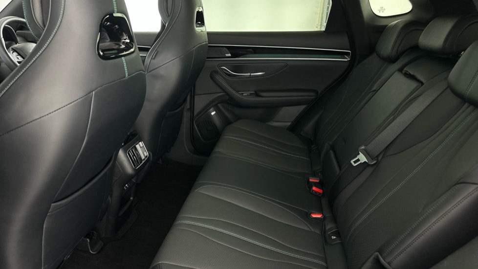BYD Seal U 1.5 DM-i Boost 5dr Auto Estate - Image 13