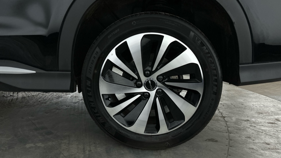 BYD Seal U 1.5 DM-i Boost 5dr Auto Estate - Image 18