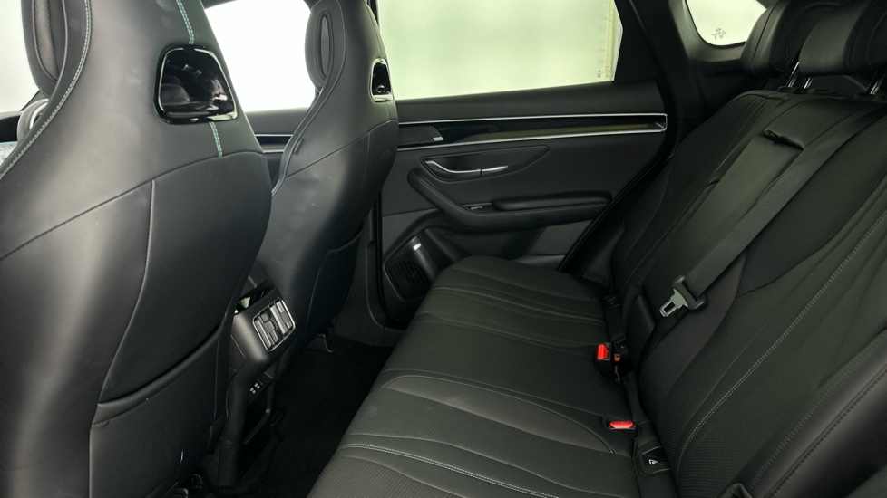 BYD Seal U 1.5 DM-i Comfort 5dr Auto Estate - Image 13