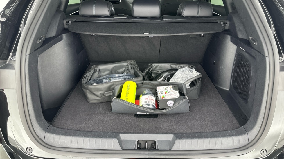 BYD Seal U 1.5 DM-i Comfort 5dr Auto Estate - Image 14