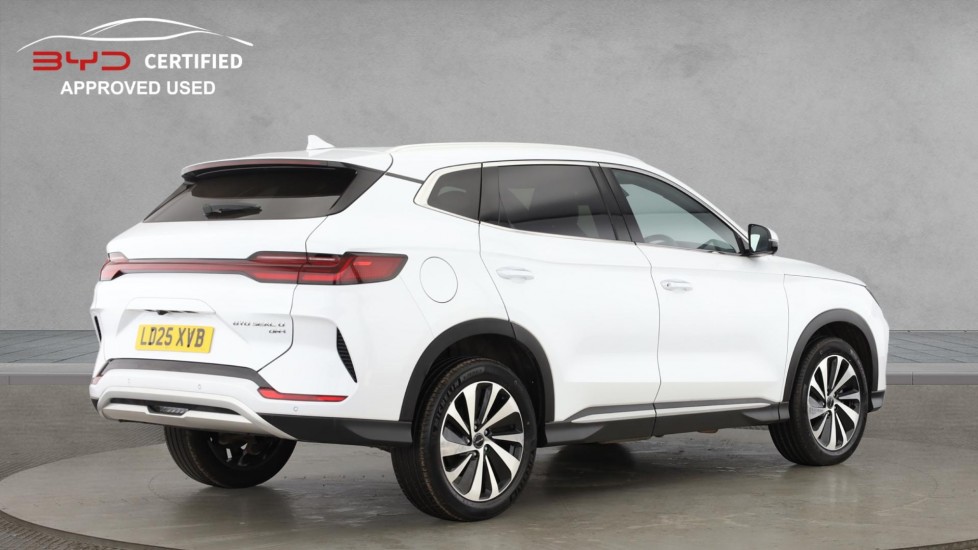 BYD Seal U 1.5 DM-i Comfort 5dr Auto Estate - Image 2