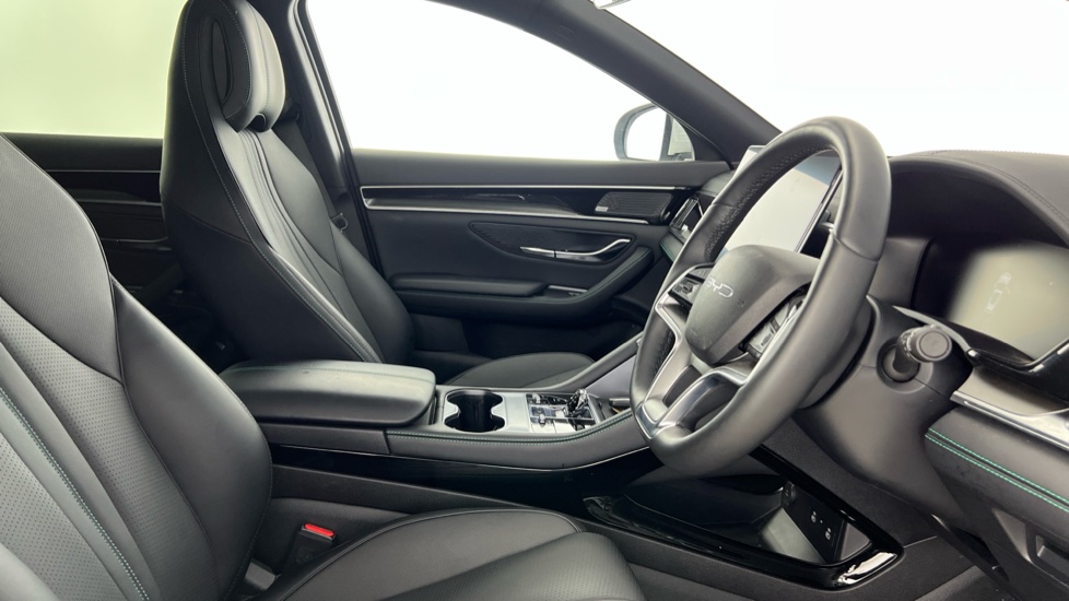 BYD Seal U 1.5 DM-i Comfort 5dr Auto Estate - Image 11
