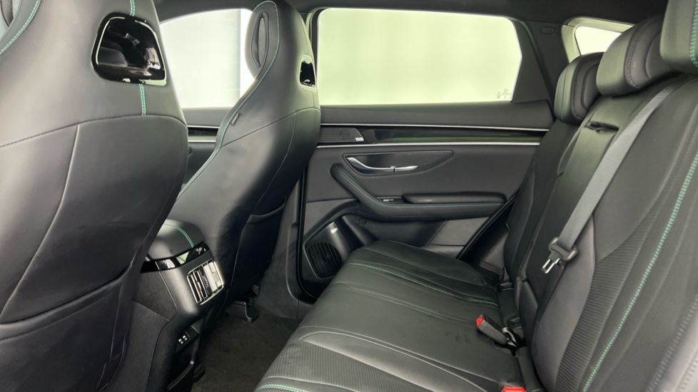BYD Seal U 1.5 DM-i Comfort 5dr Auto Estate - Image 13