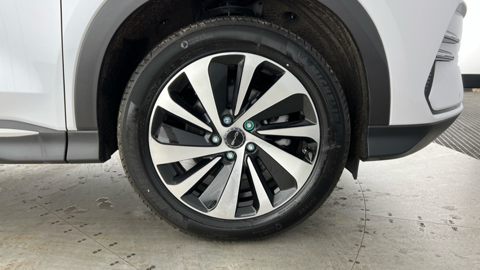 BYD Seal U 1.5 DM-i Comfort 5dr Auto Estate - Image 18