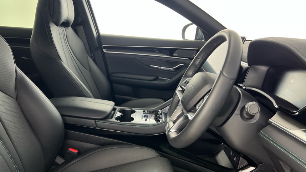 BYD Seal U 1.5 DM-i Boost 5dr Auto Estate - Image 11