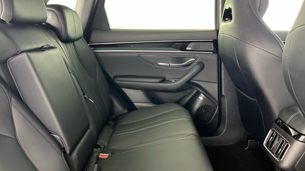 BYD Seal U 1.5 DM-i Boost 5dr Auto Estate - Image 12