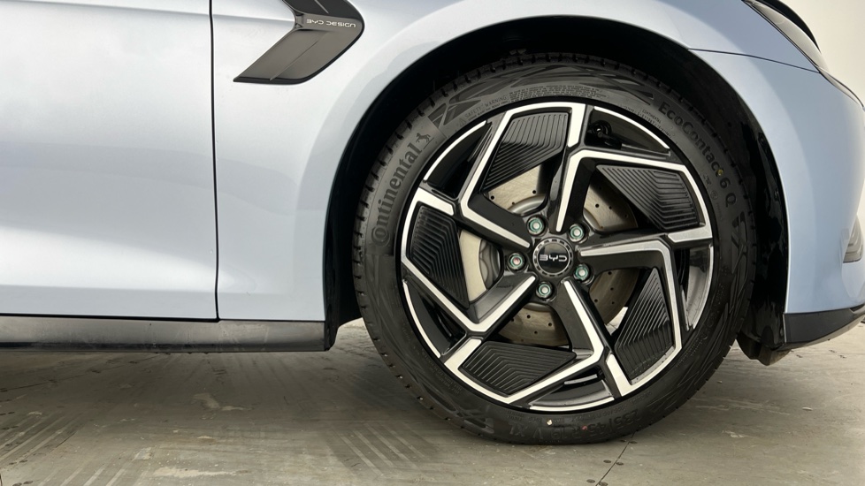 BYD Seal 390kW Excellence AWD 83kWh 4dr Auto Electric Saloon - Image 18