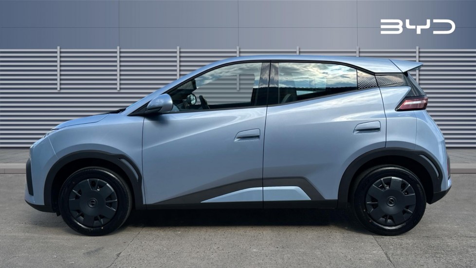 BYD Dolphin Surf 65kW Active 30kWh 5dr Auto Electric Hatchback - Image 5