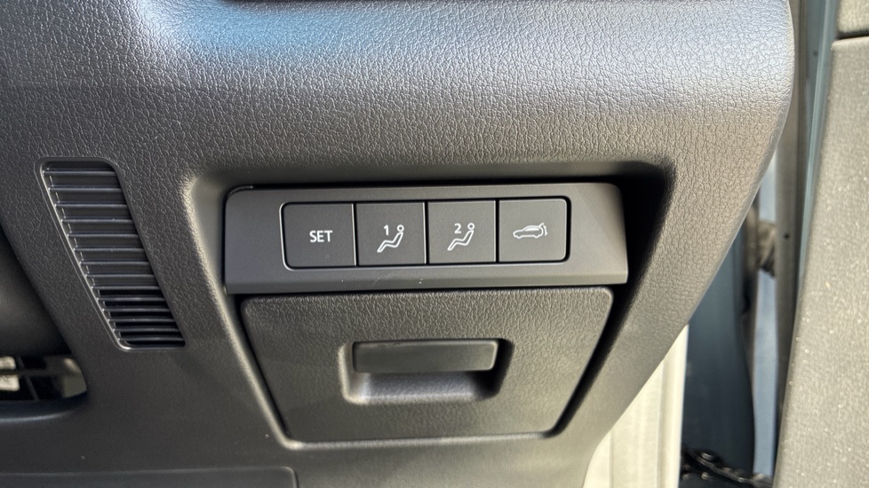 Mazda CX-30 2.0 e-Skyactiv G MHEV Takumi 5dr Petrol Hatchback - Image 32