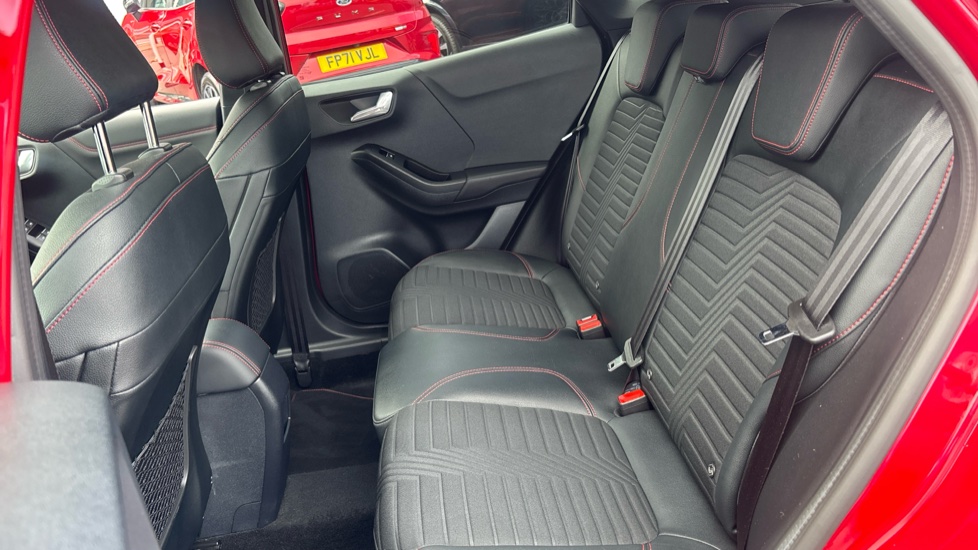 Ford Puma 1.0 EcoBoost Hybrid mHEV 155 ST-Line X 5dr Petrol Hatchback - Image 16