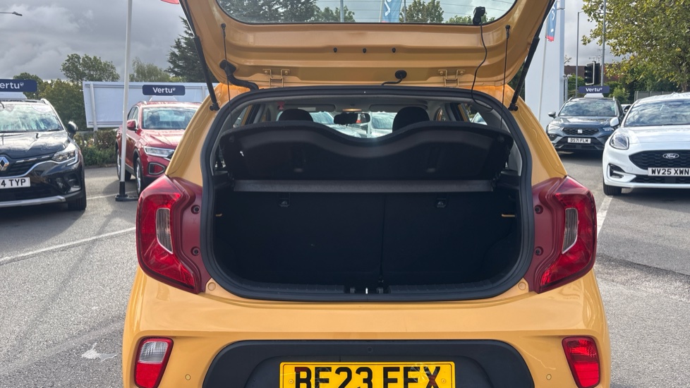 Kia Picanto 1.0 3 5dr Auto [4 seats] Petrol Hatchback - Image 4