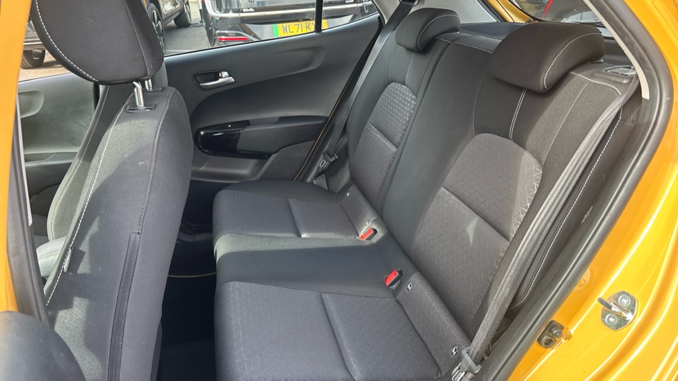 Kia Picanto 1.0 3 5dr Auto [4 seats] Petrol Hatchback - Image 16