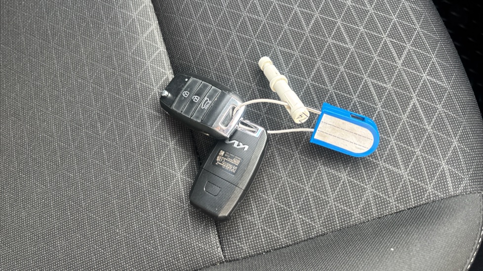 Kia Picanto 1.0 3 5dr Auto [4 seats] Petrol Hatchback - Image 20