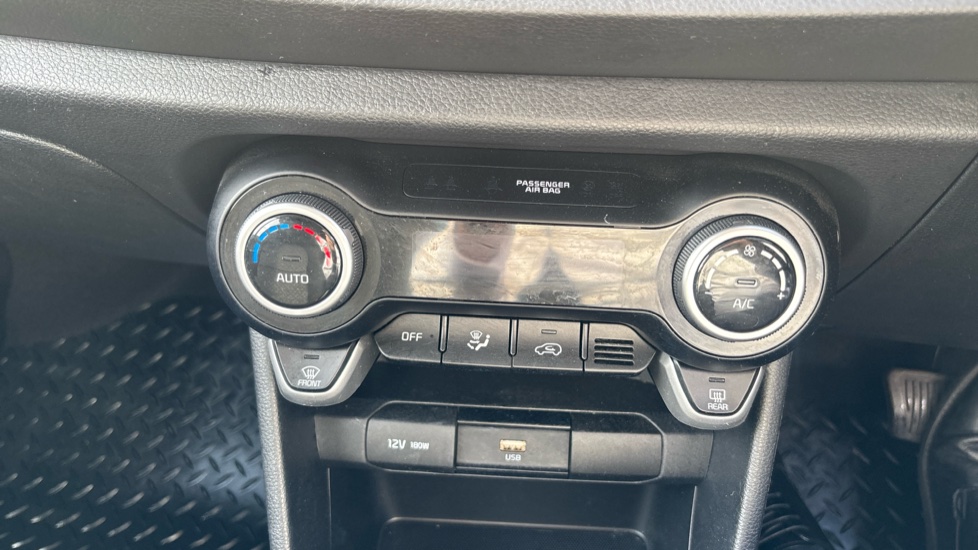 Kia Picanto 1.0 3 5dr Auto [4 seats] Petrol Hatchback - Image 28