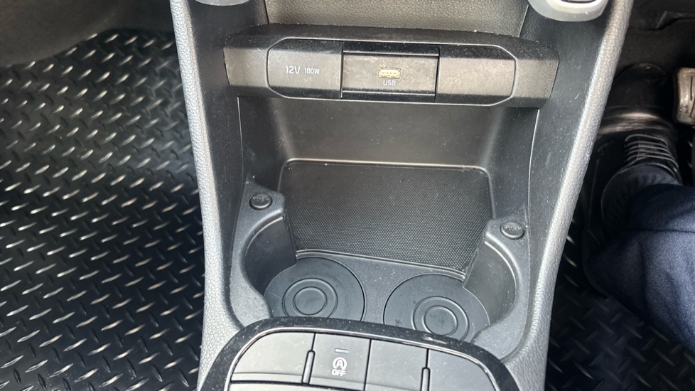 Kia Picanto 1.0 3 5dr Auto [4 seats] Petrol Hatchback - Image 29