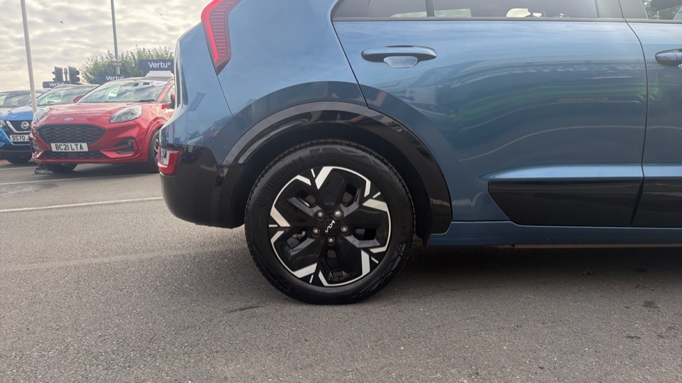 Kia Niro 150kW 4 65kWh 5dr Auto Electric Estate - Image 7
