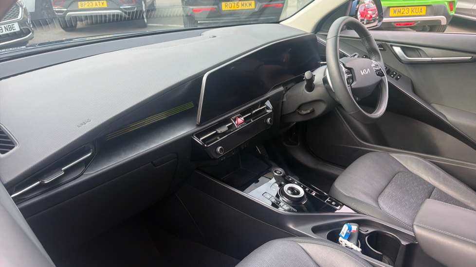 Kia Niro 150kW 4 65kWh 5dr Auto Electric Estate - Image 9