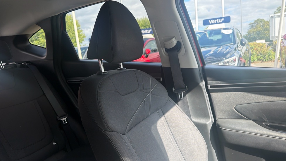 Hyundai TUCSON 1.6 TGDi SE Connect 5dr 2WD Petrol Estate - Image 35