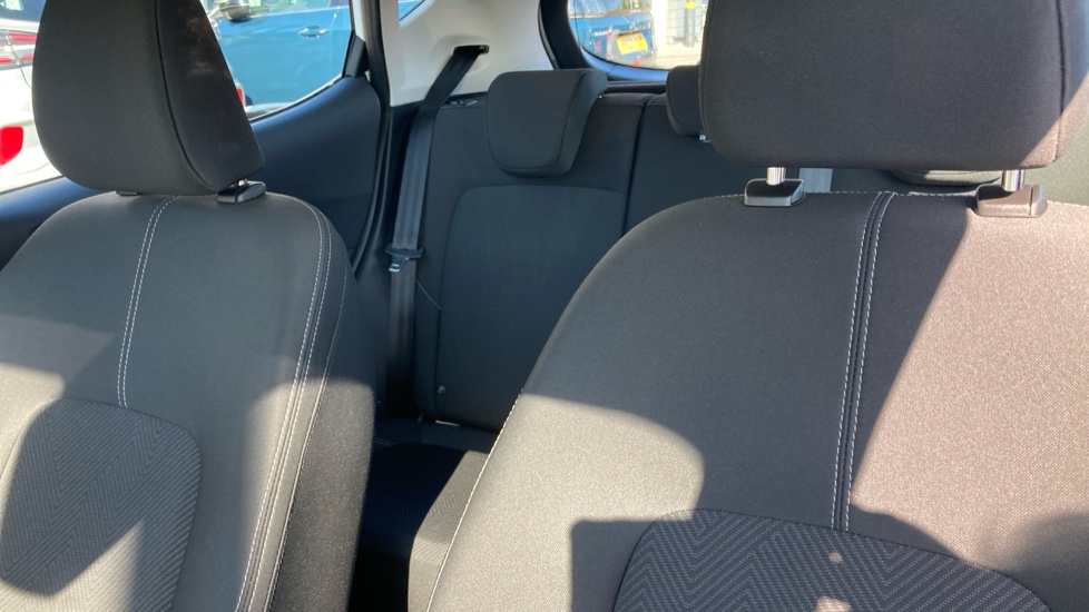 Ford Fiesta 1.1 Trend 5dr Petrol Hatchback - Image 15