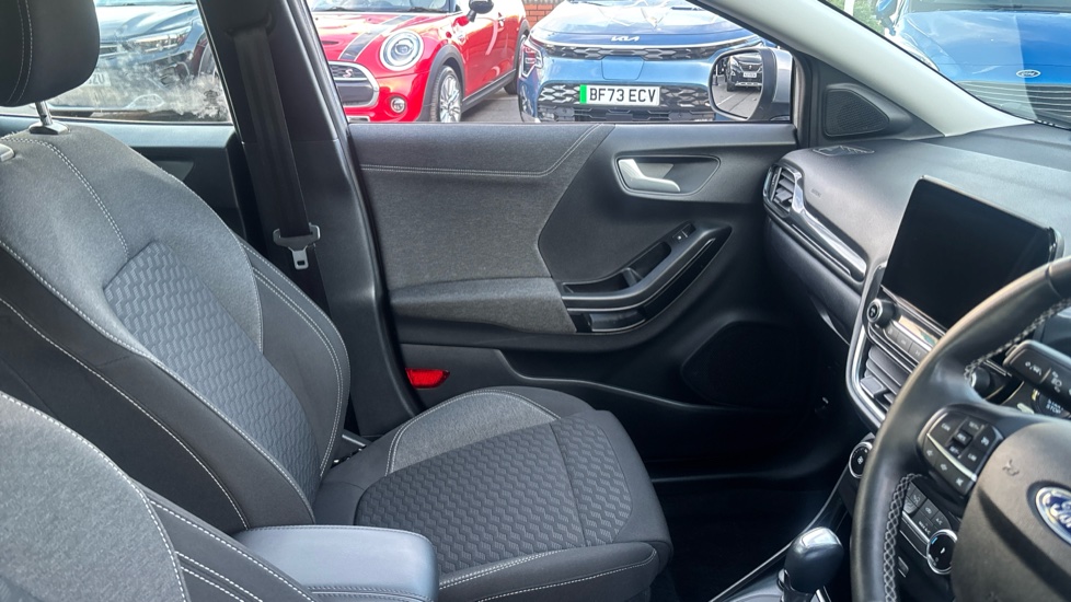 Ford Puma 1.0 EcoBoost Hybrid mHEV Titanium 5dr DCT Petrol Hatchback - Image 14