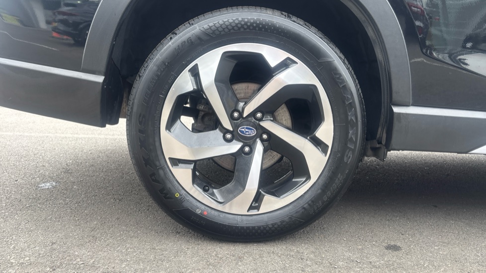 Subaru Forester 2.0i e-Boxer XE Premium 5dr Lineartronic Hybrid Estate - Image 7