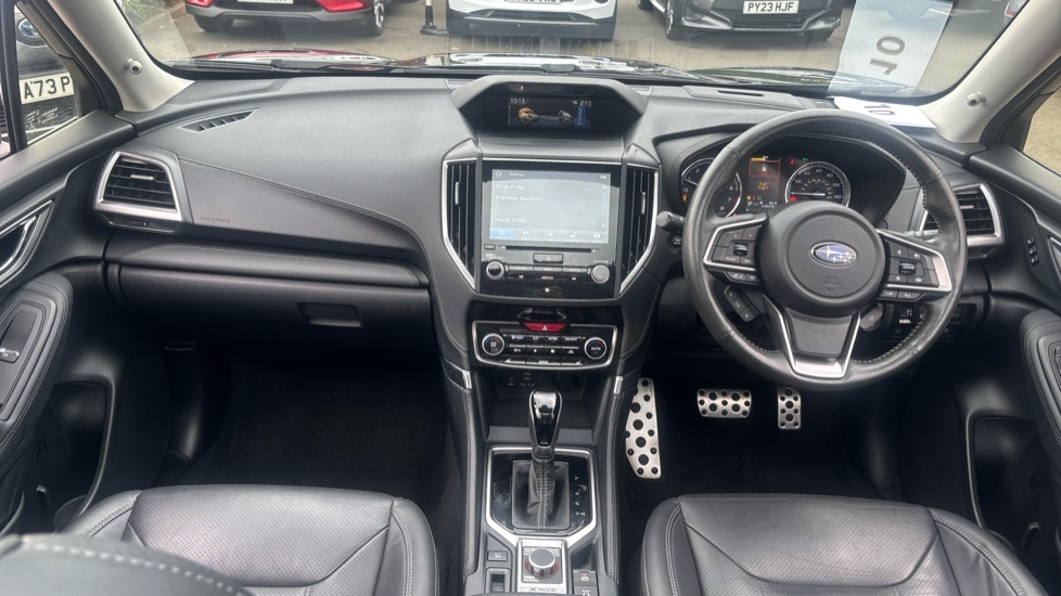 Subaru Forester 2.0i e-Boxer XE Premium 5dr Lineartronic Hybrid Estate - Image 10