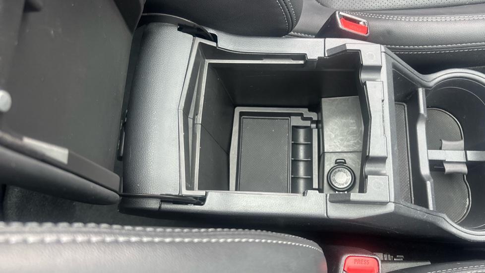 Subaru Forester 2.0i e-Boxer XE Premium 5dr Lineartronic Hybrid Estate - Image 30