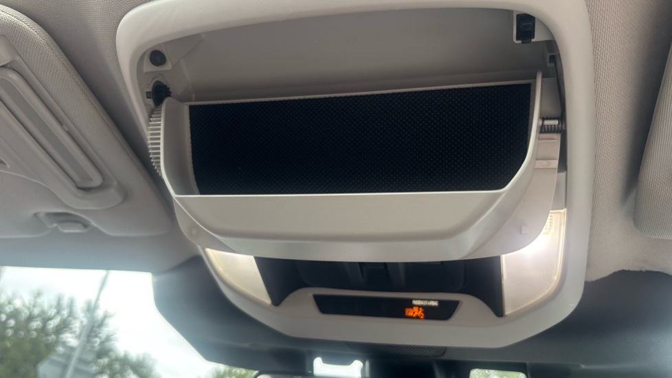 Subaru Forester 2.0i e-Boxer XE Premium 5dr Lineartronic Hybrid Estate - Image 31