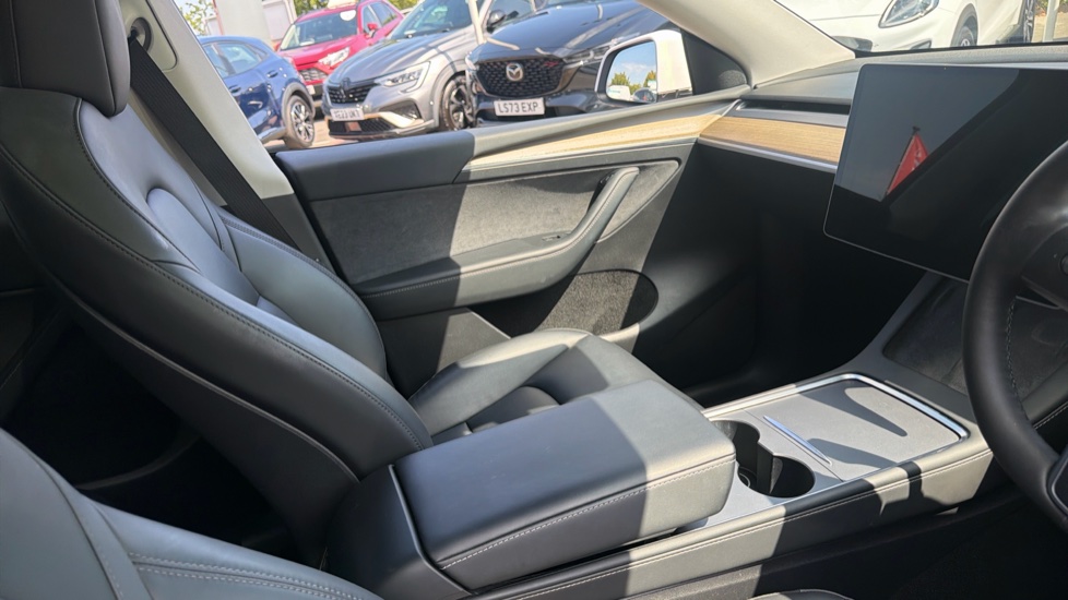 Tesla Model Y Long Range AWD 5dr Auto Electric Hatchback - Image 14