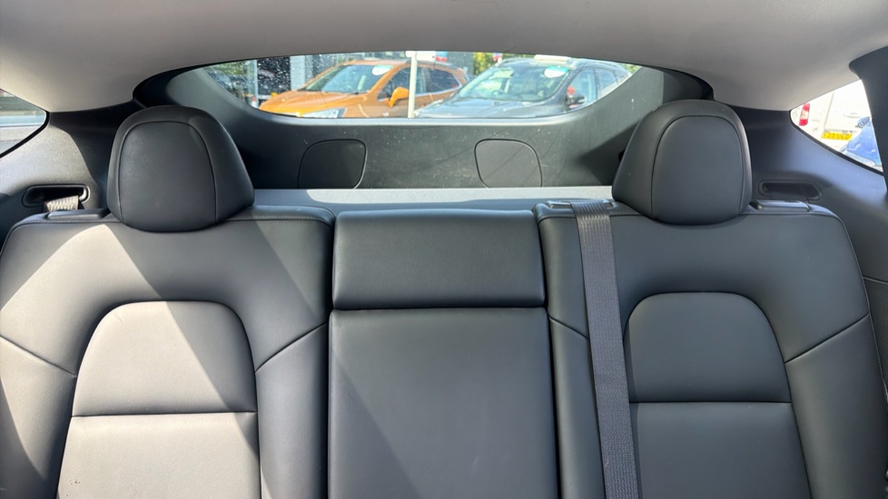Tesla Model Y Long Range AWD 5dr Auto Electric Hatchback - Image 15