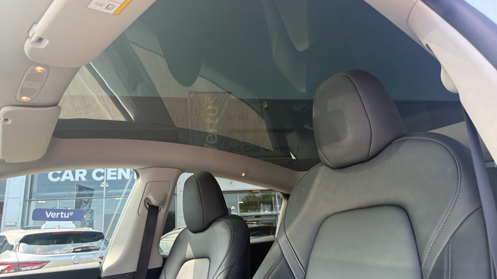 Tesla Model Y Long Range AWD 5dr Auto Electric Hatchback - Image 31