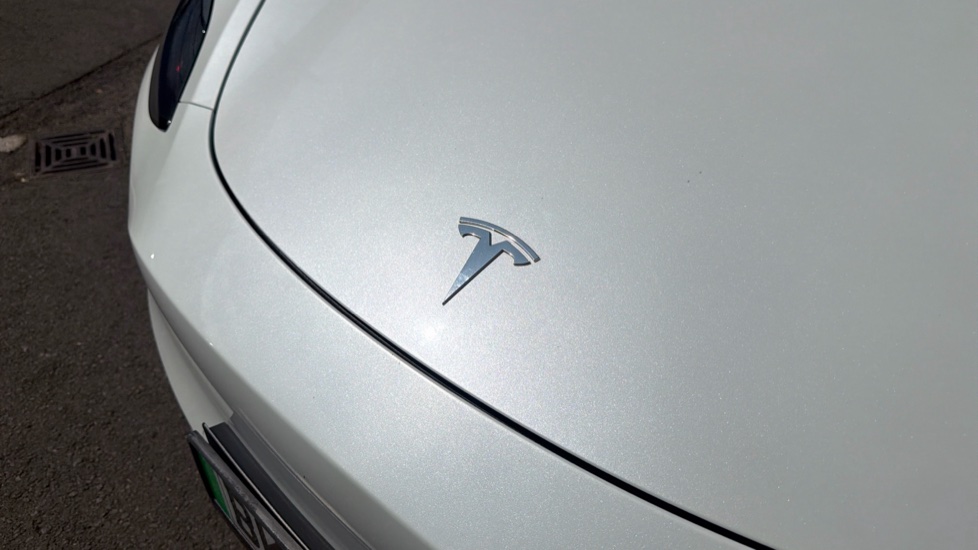 Tesla Model Y Long Range AWD 5dr Auto Electric Hatchback - Image 46