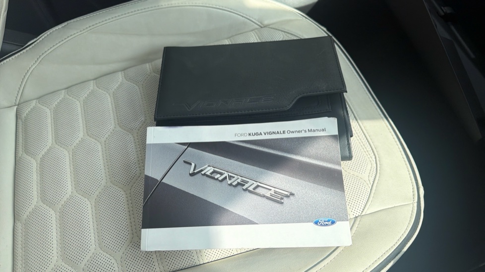 Ford Kuga Vignale 2.0 TDCi 180 5dr Diesel Estate - Image 19