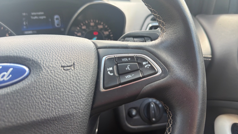 Ford Kuga Vignale 2.0 TDCi 180 5dr Diesel Estate - Image 38