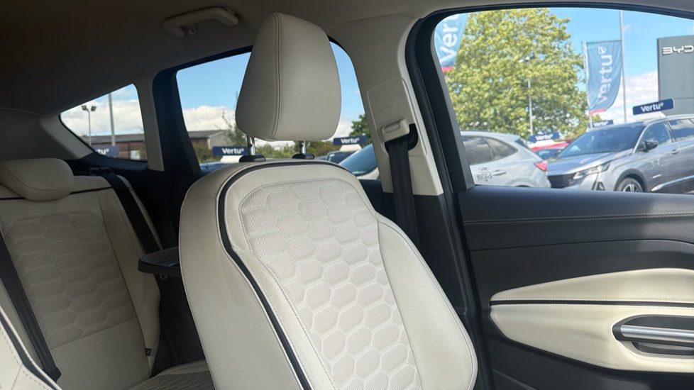 Ford Kuga Vignale 2.0 TDCi 180 5dr Diesel Estate - Image 42