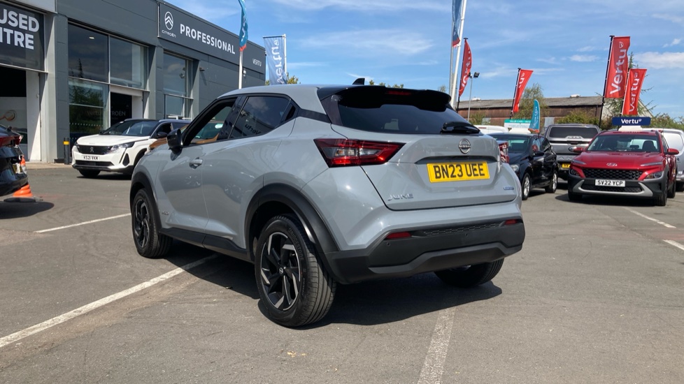 Nissan Juke 1.6 Hybrid N-Connecta 5dr Auto Hybrid Hatchback - Image 22